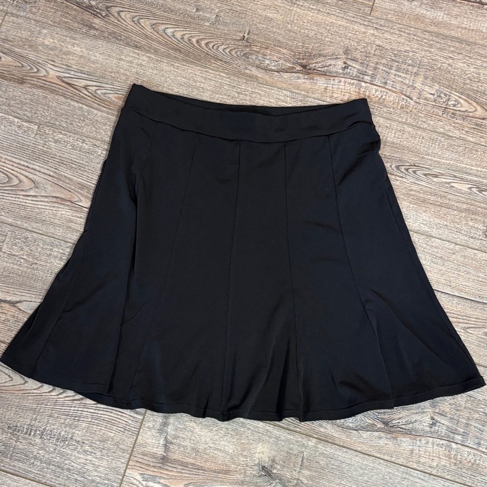 White House Black Market Medium M Flared Skirt with Subtle Paneling Stretchy